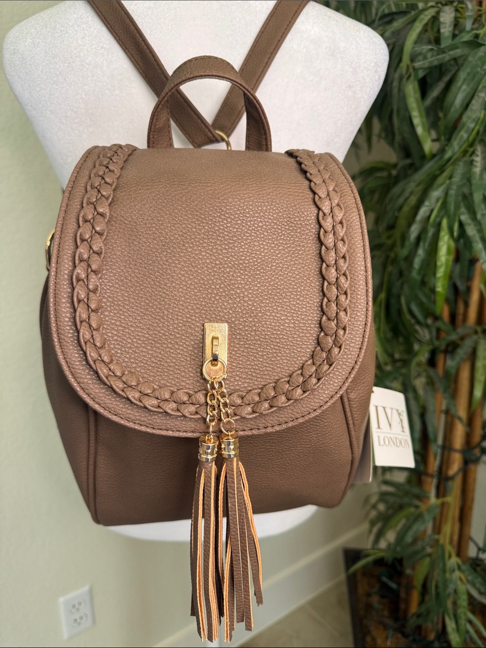 NWT Ivy London Women's Dark Taupe Vegan Leather Convertible Backpack